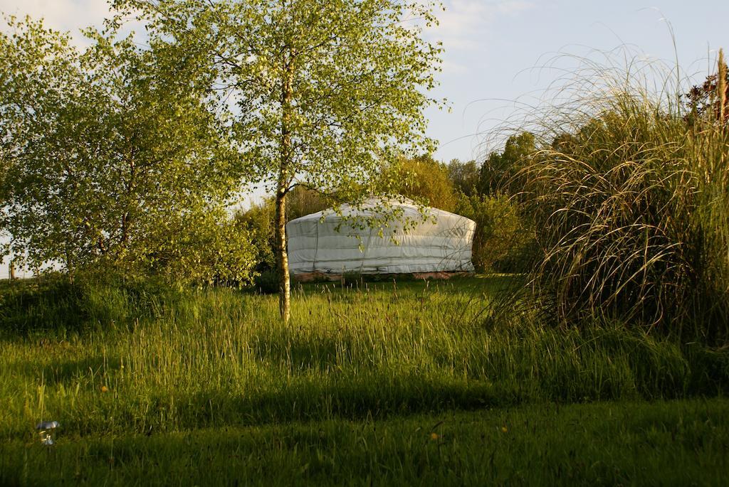 Le Refuge Du Clos Du Moulin Brionne Exteriör bild